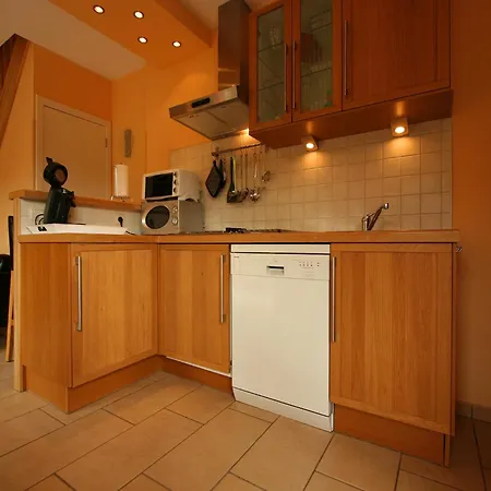 With A Terrace And A View Of The Valley , Cleaning Included Feriehus *
