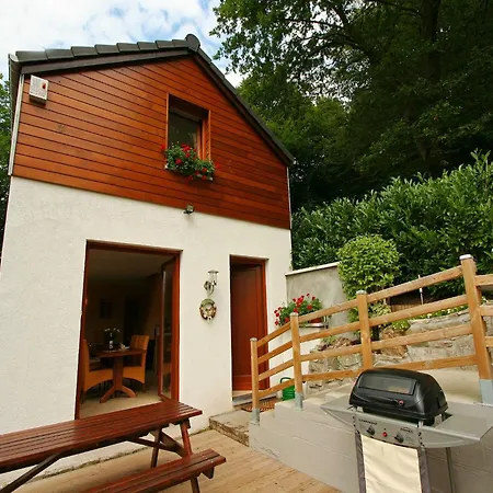 With A Terrace And A View Of The Valley , Cleaning Included Feriehus